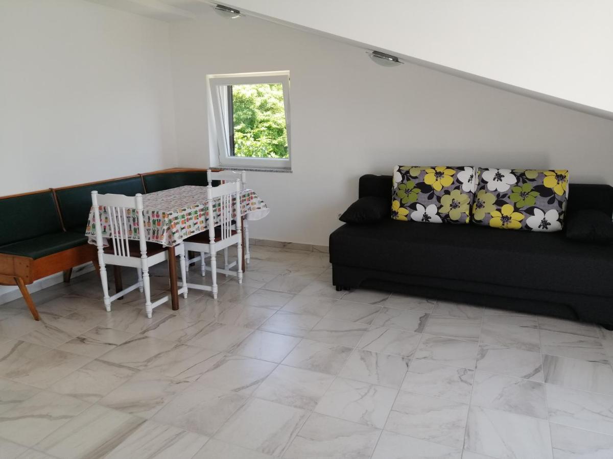 Apartmani Irena Veprinac Ngoại thất bức ảnh
