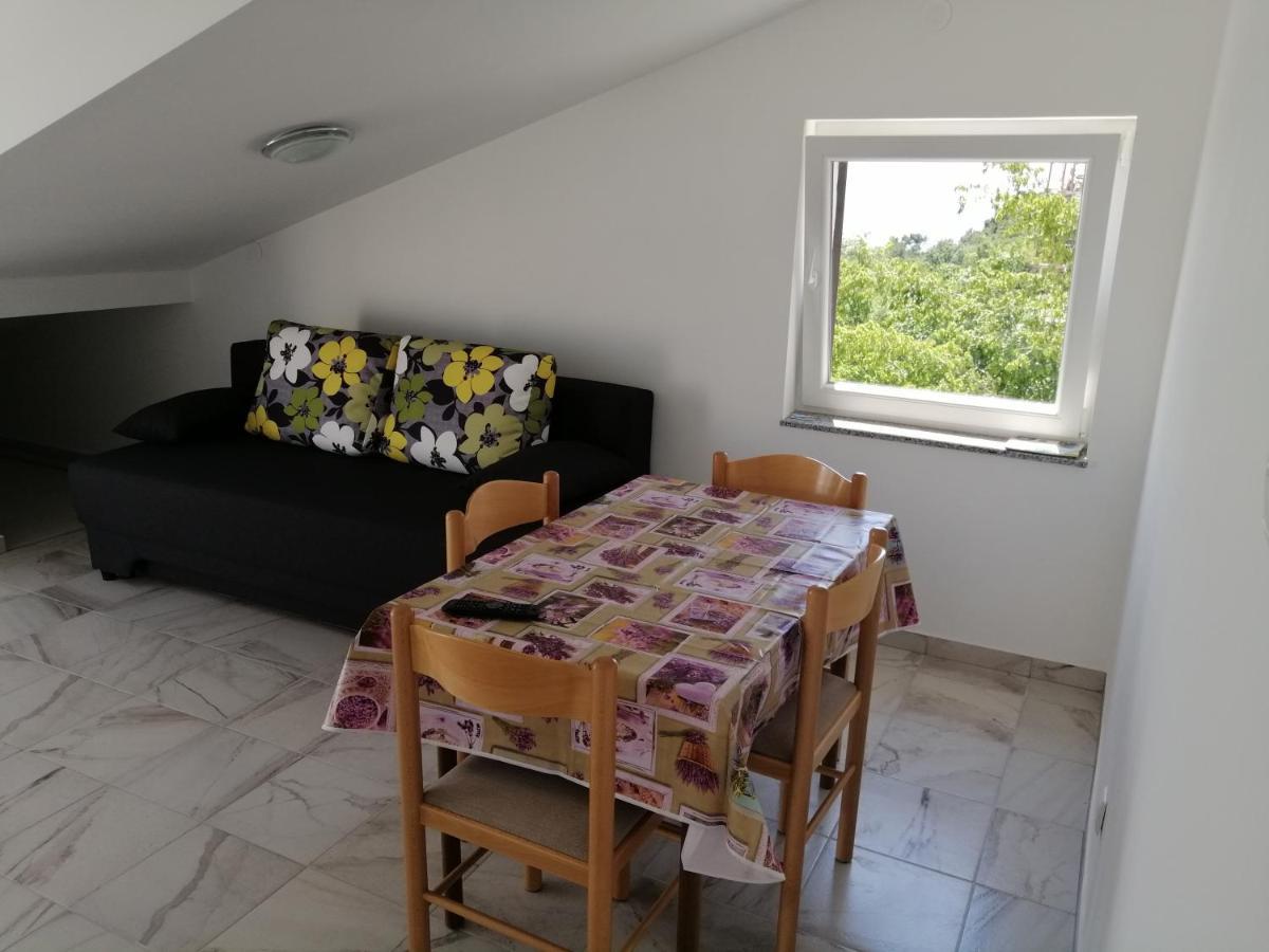Apartmani Irena Veprinac Ngoại thất bức ảnh