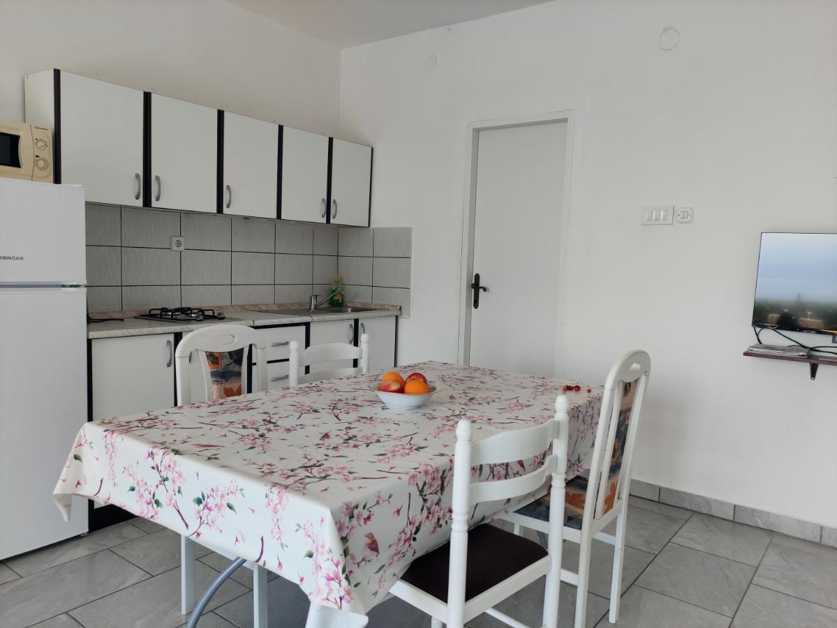 Apartmani Irena Veprinac Ngoại thất bức ảnh